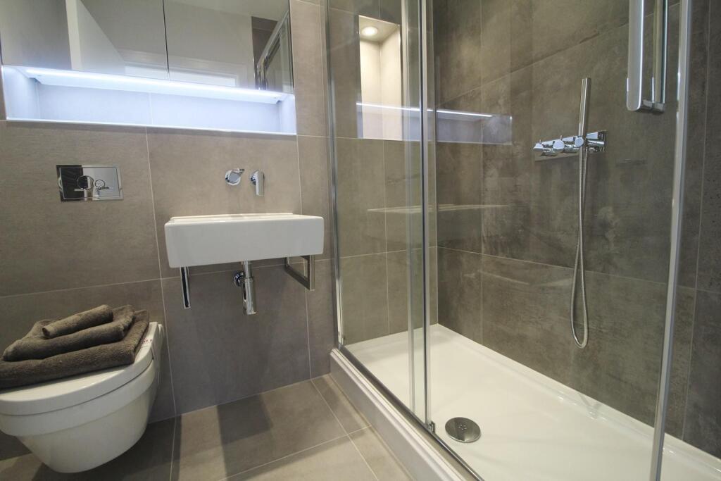 Ensuite