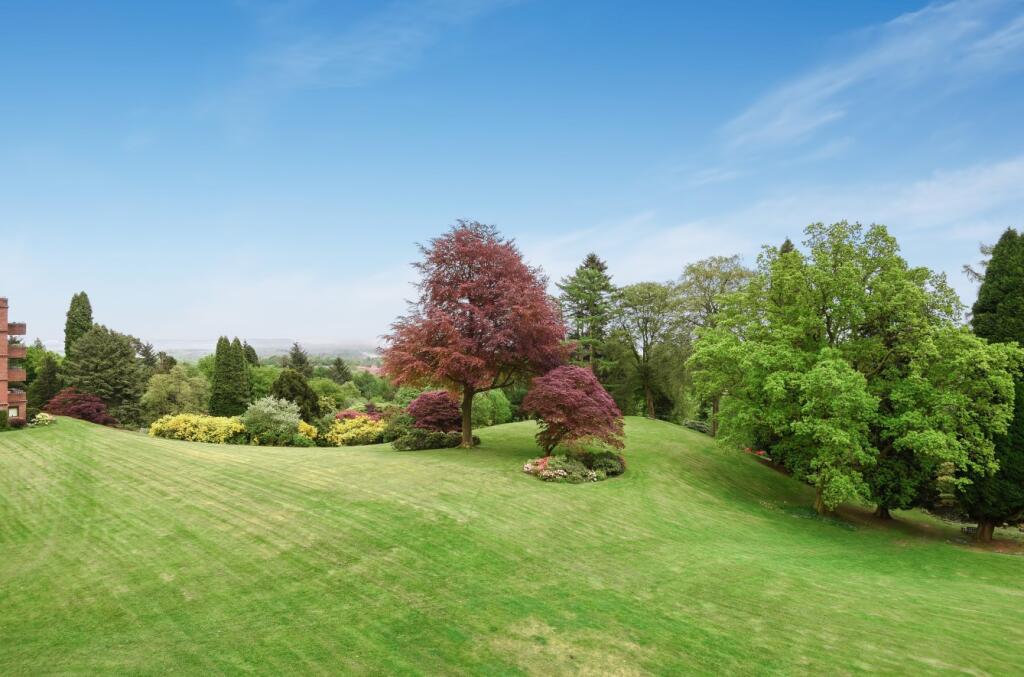 Garden property to r