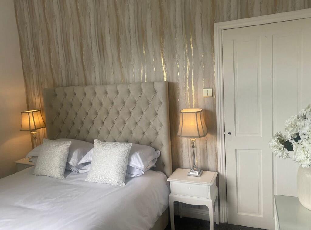 PHOTO-2025-10-24-...