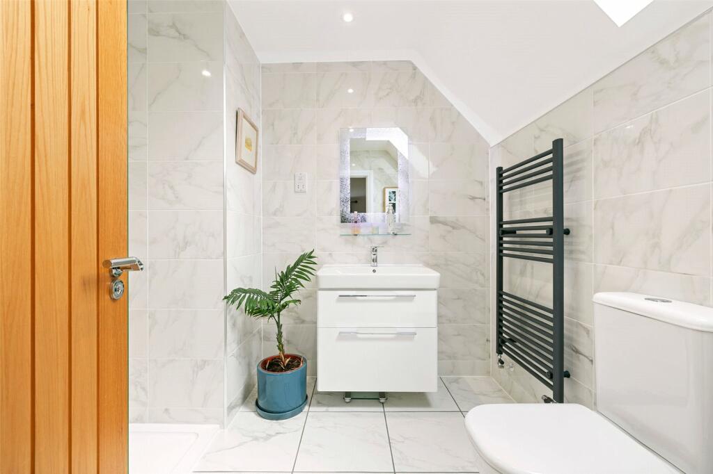 3 Bathrooms
