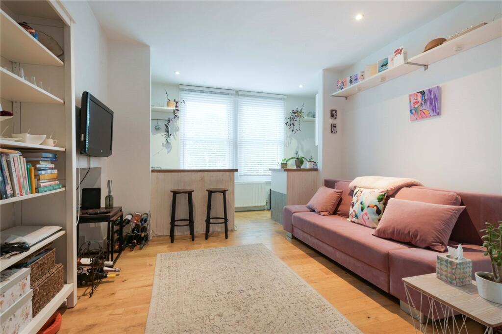 Reception/Kitchen