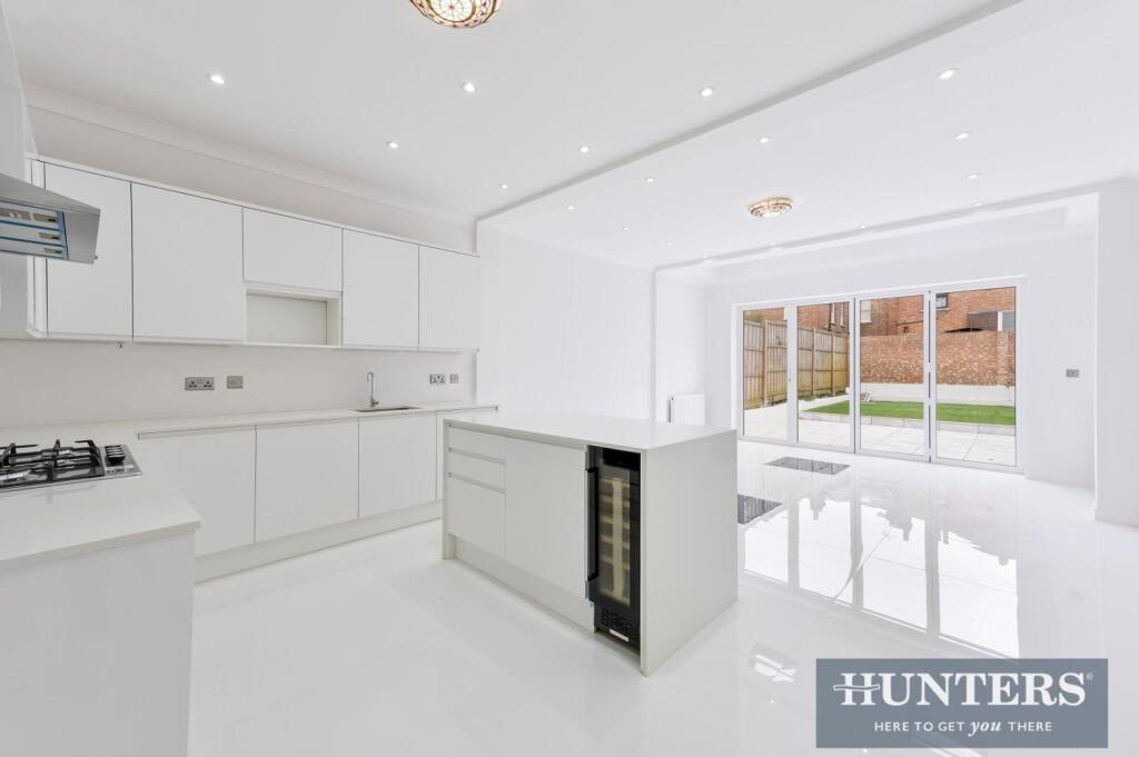 WHITESTILE ROAD 60 (12).jpg