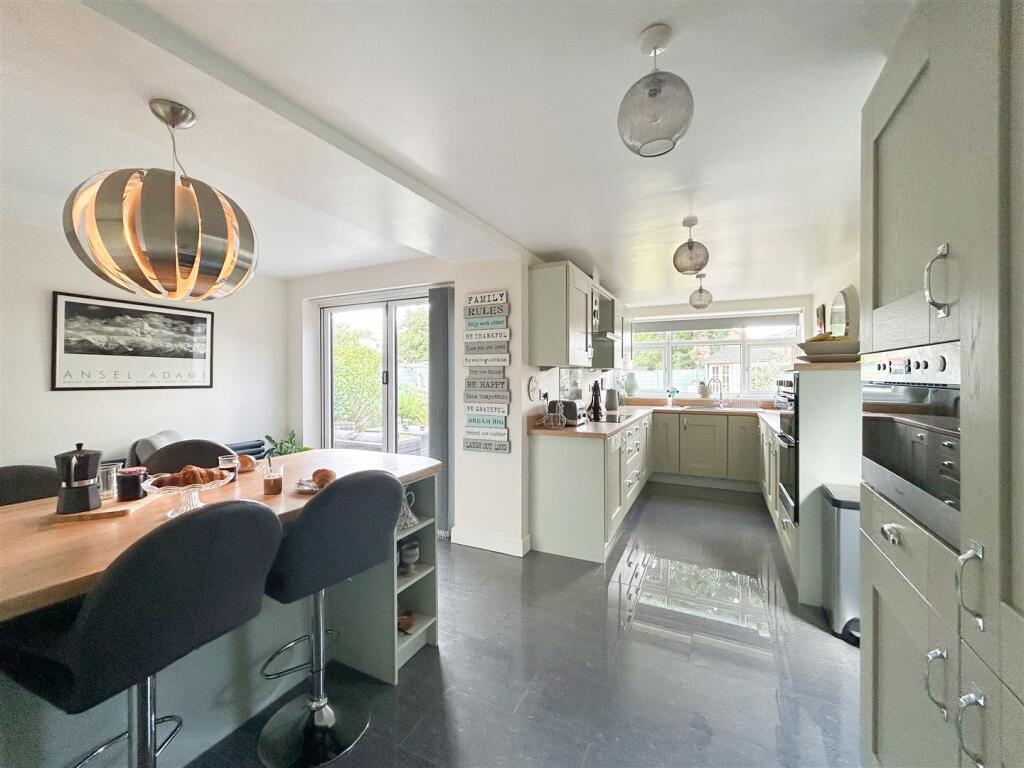 Kitchen Diner