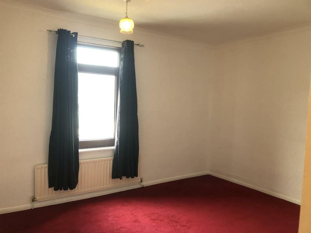 Bedroom1.jpg