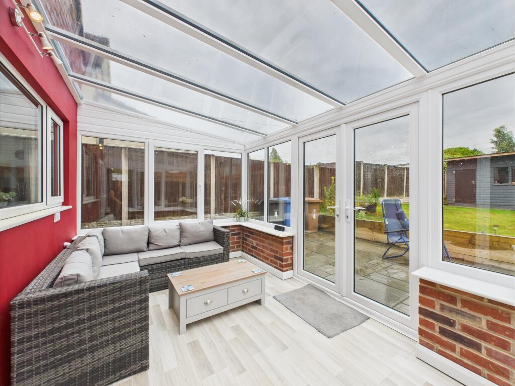 CAM02871G0-PR0472-STILL011