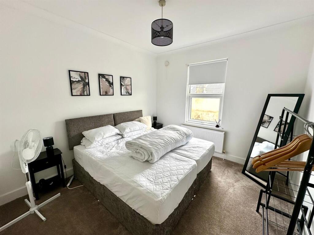 PHOTO-2025-10-02-16-09-02 12.jpg