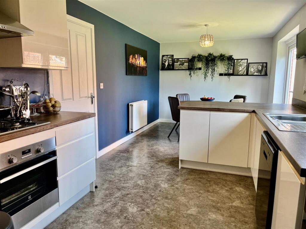 Kitchen I.jpg