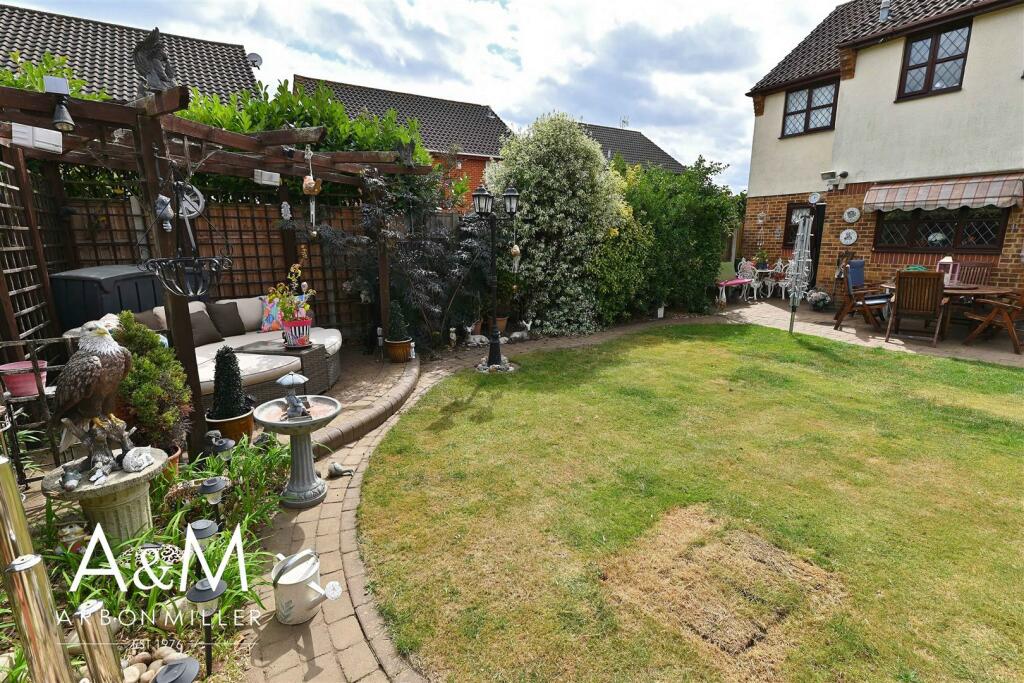 Rear Garden/Elevation
