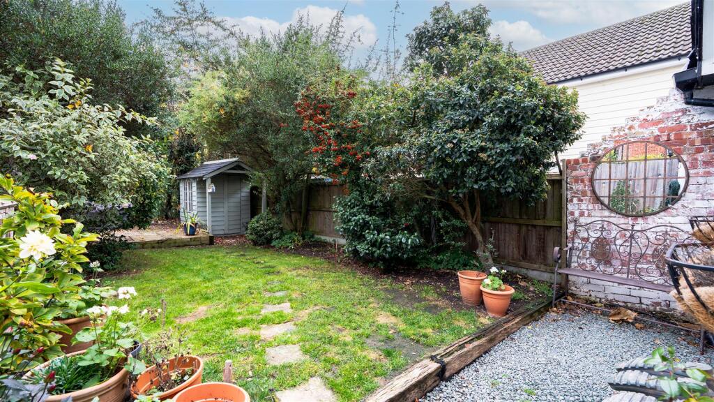 Garden 2.jpg