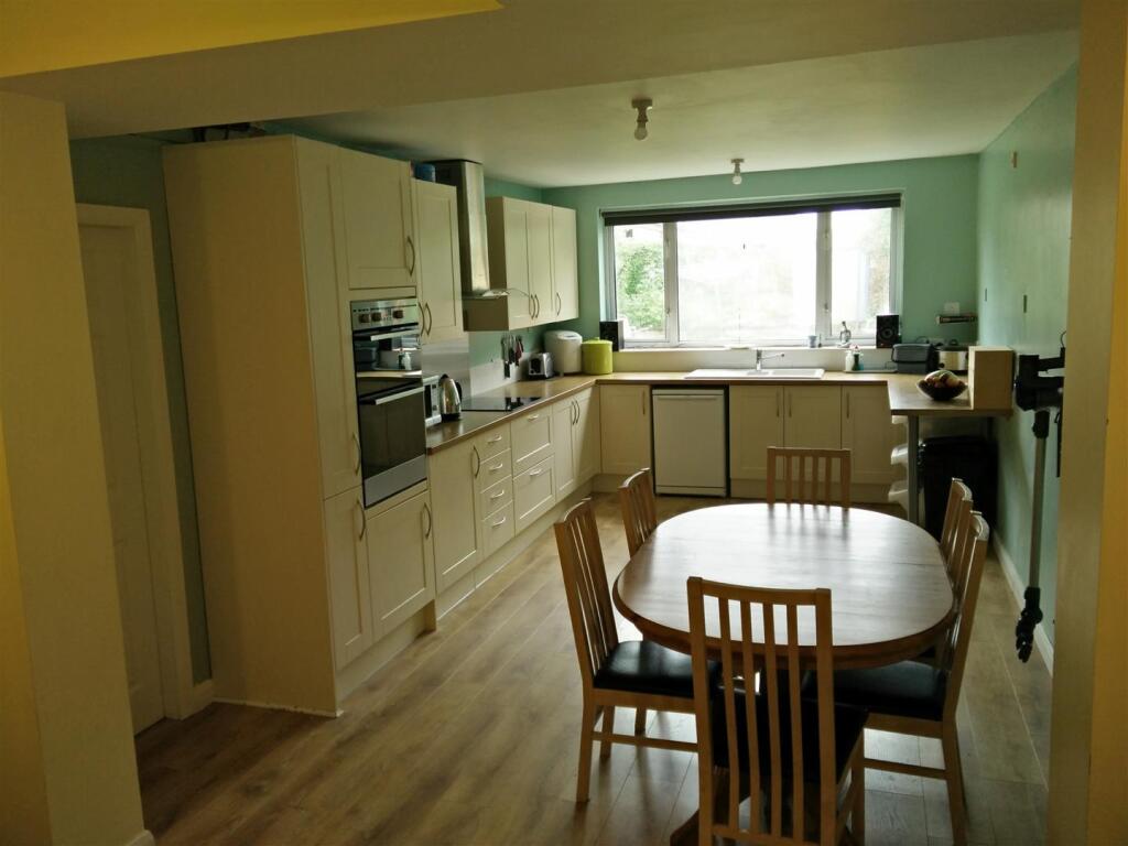 Kitchen Breakfast Room