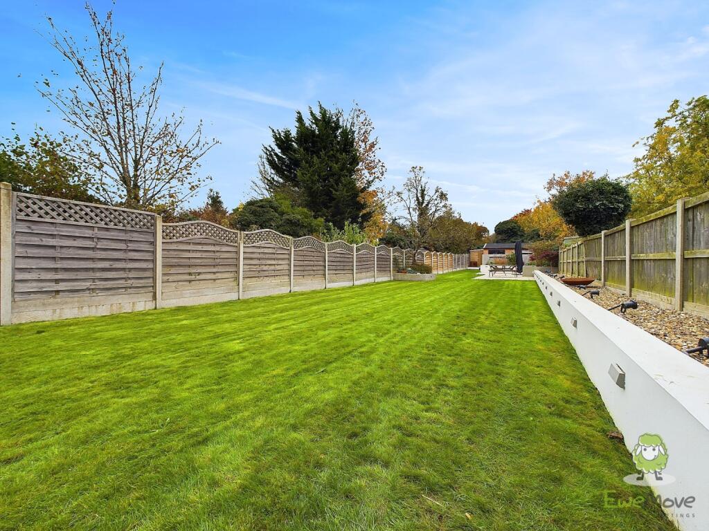 CAM01543G0-PR0103-STILL058