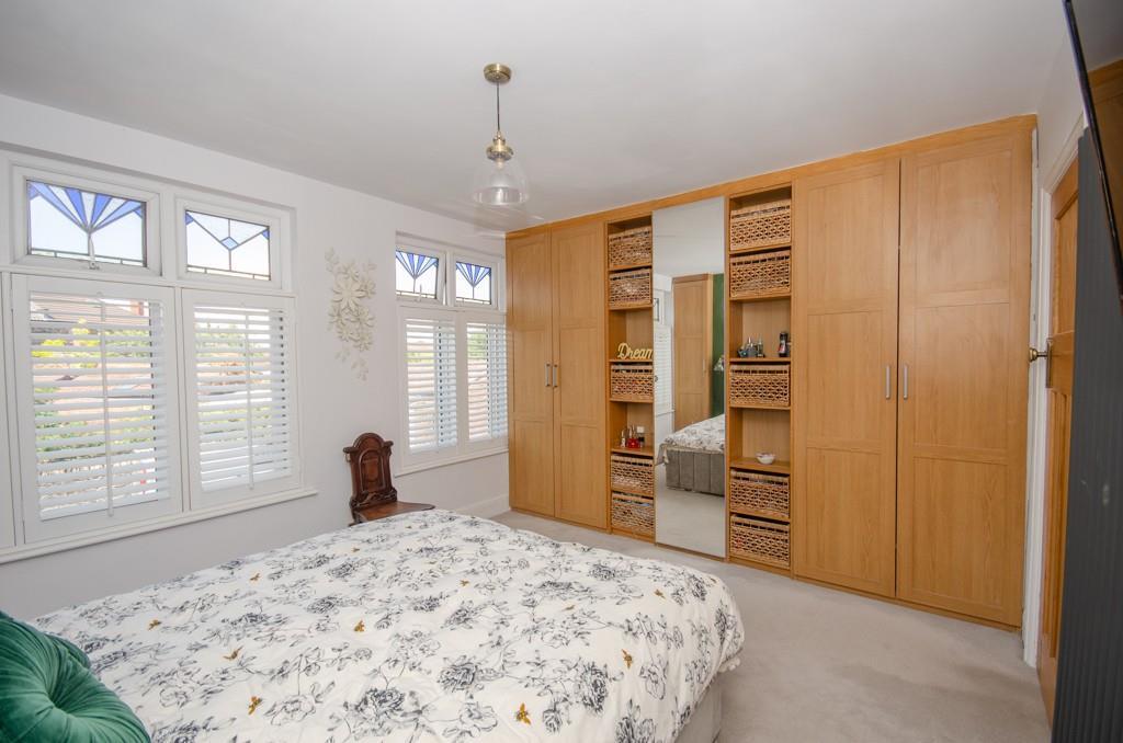 Bedroom one pic 2.jpg