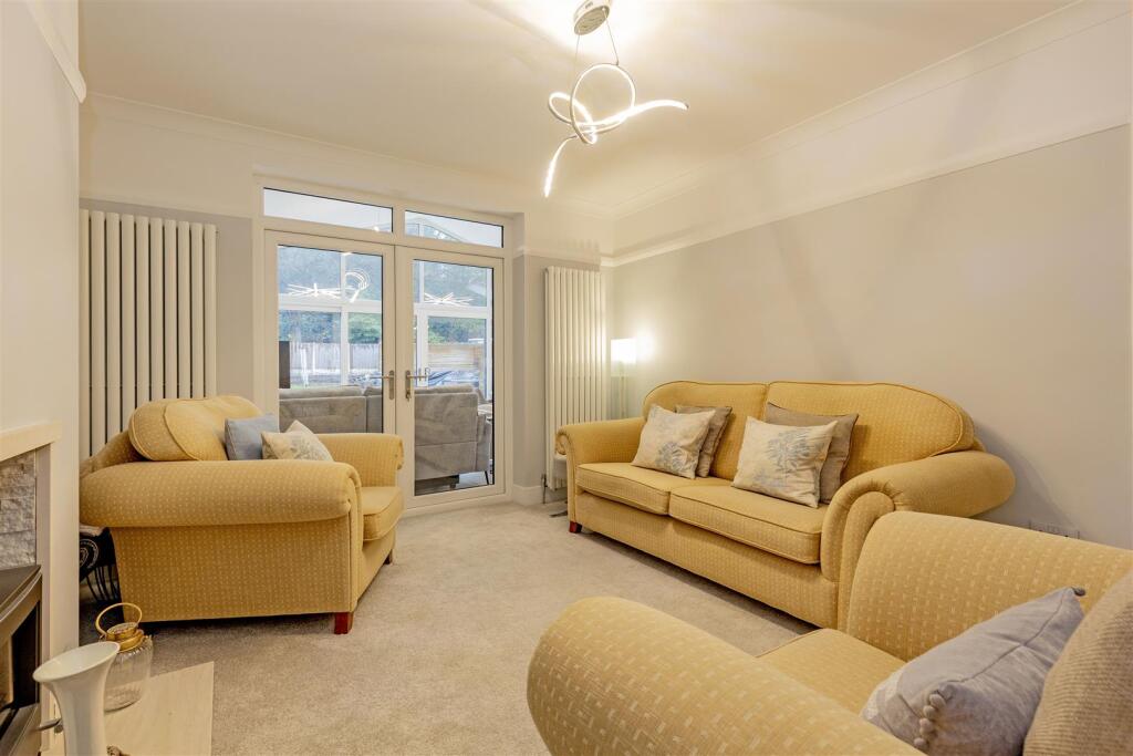 Reception Room-2.jpg