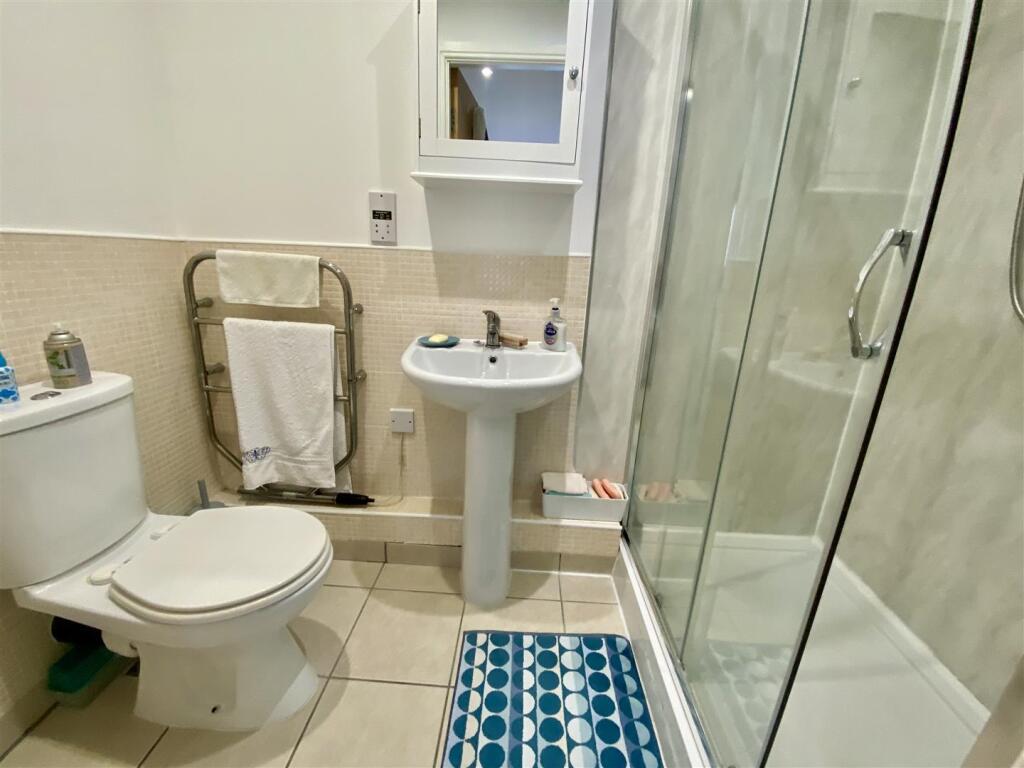 Bramleys Estate Agents - Huddersfield Road - Mirfi