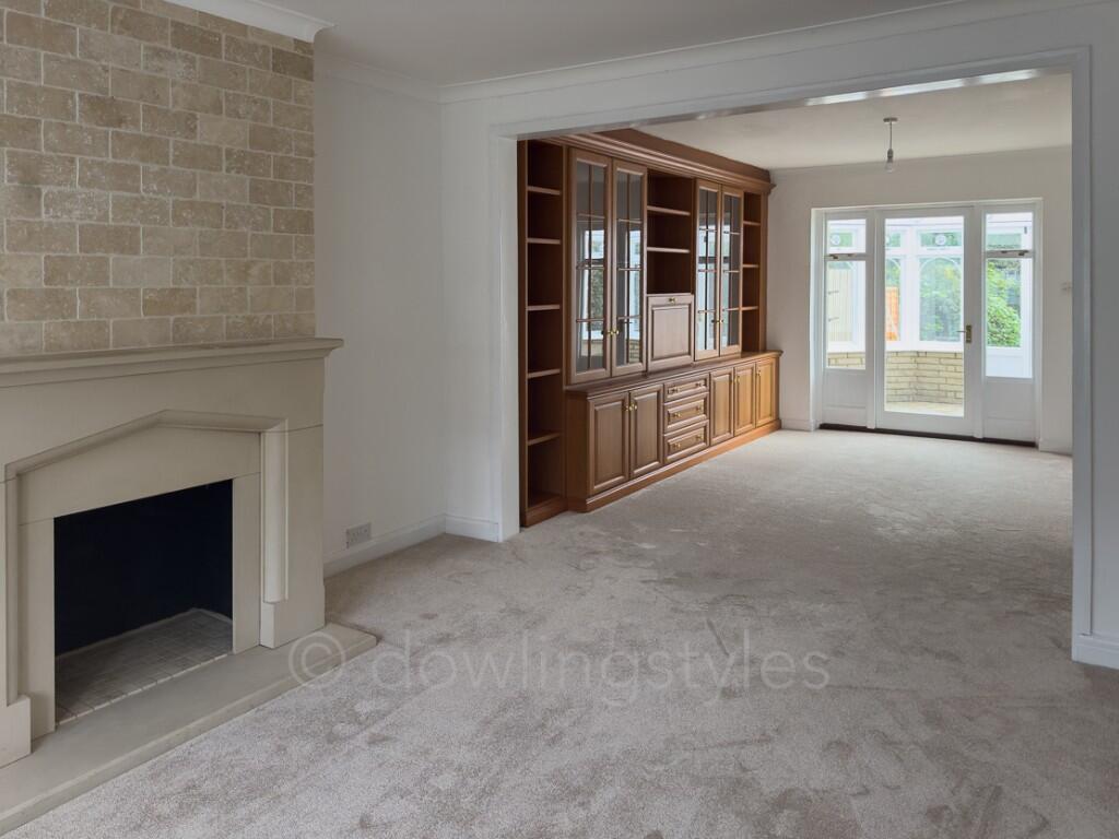 Hampton Court Avenue, East Molesey, Surrey, KT8