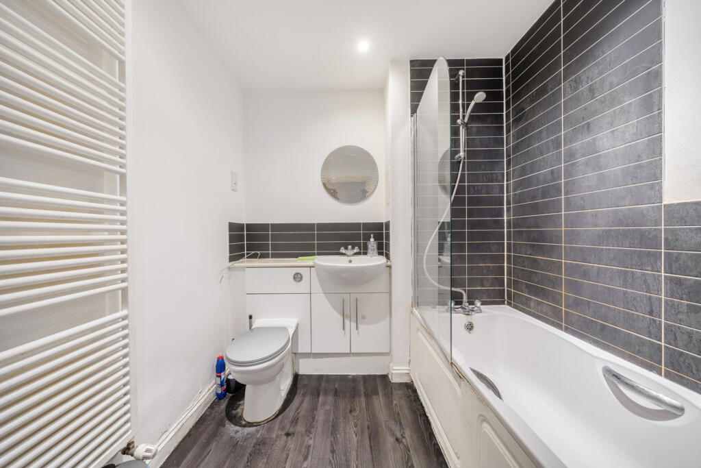 1295017-17-683992...