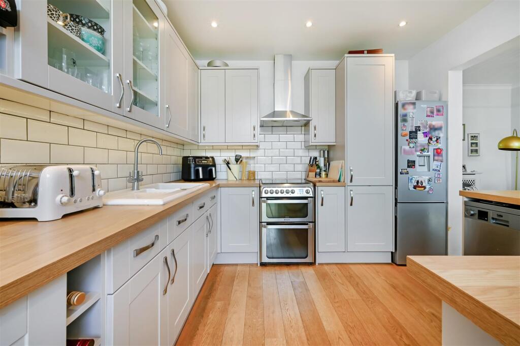 MELBURY GARDENS, 86B-30.jpg