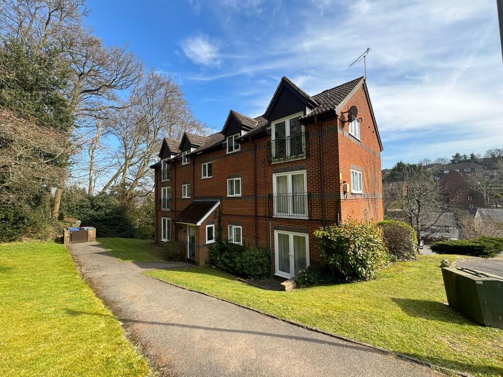 Edmunds Gardens, High Wycombe, Buckinghamshire, HP12