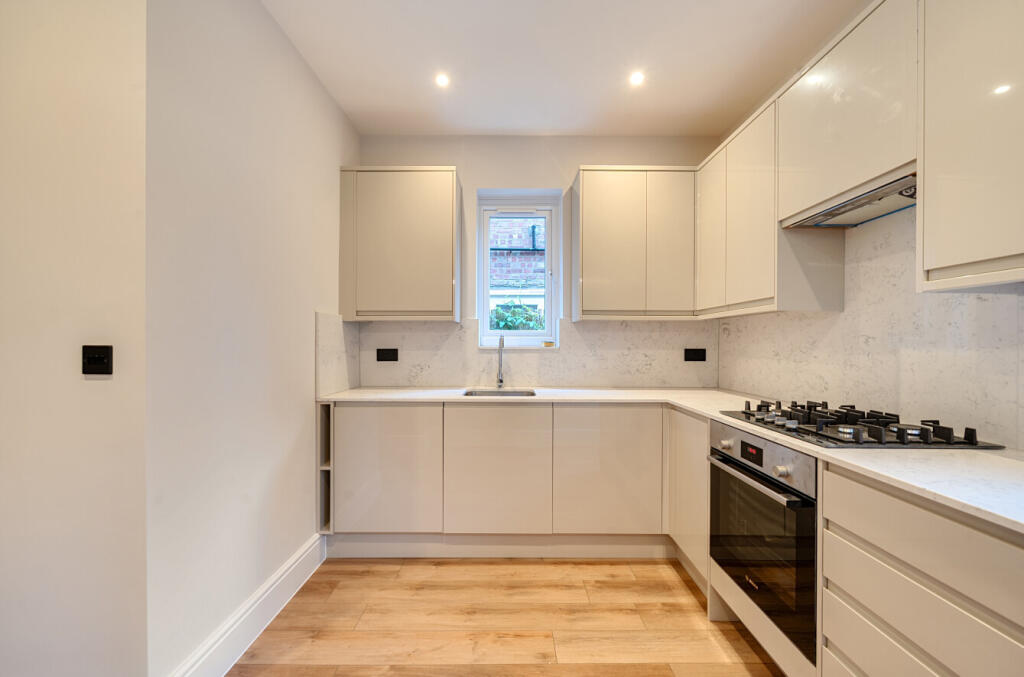 1365603-6-68f096a...