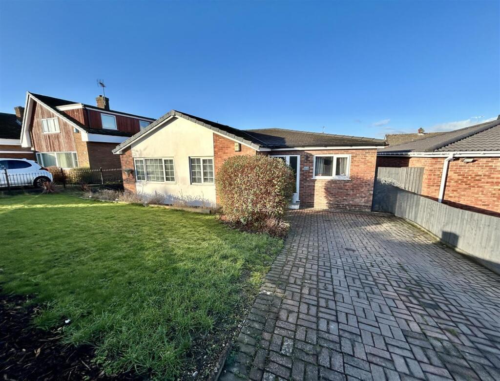 Ninelands Lane, Garforth, Leeds