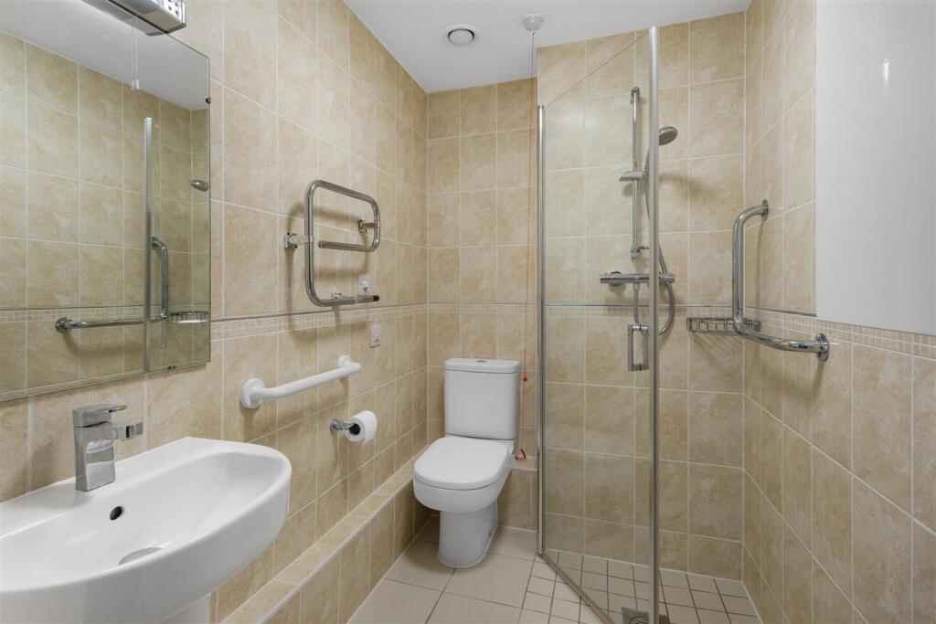 Flat_19_Smithson_Court_19.jpg