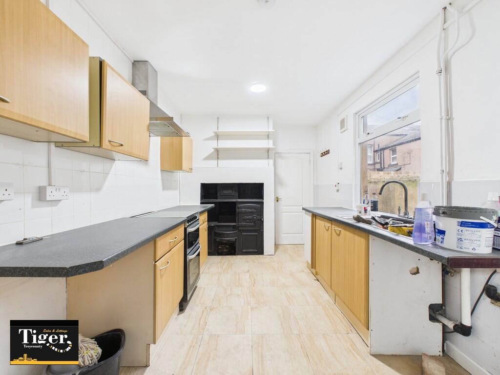 CAM03440G0-PR0493...