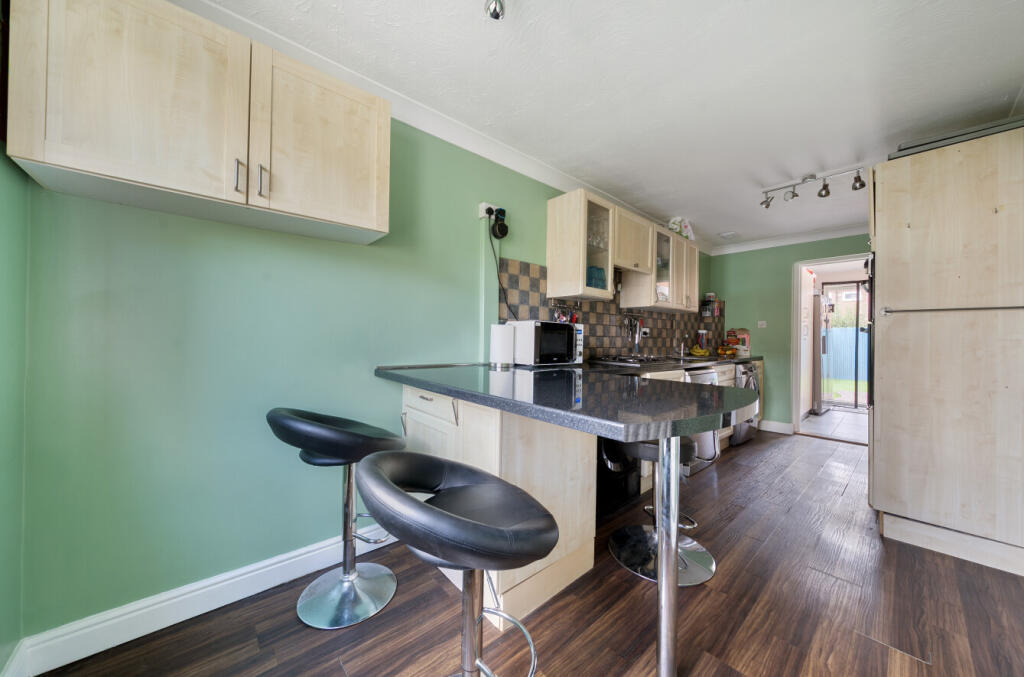 1313680-2-6859963...