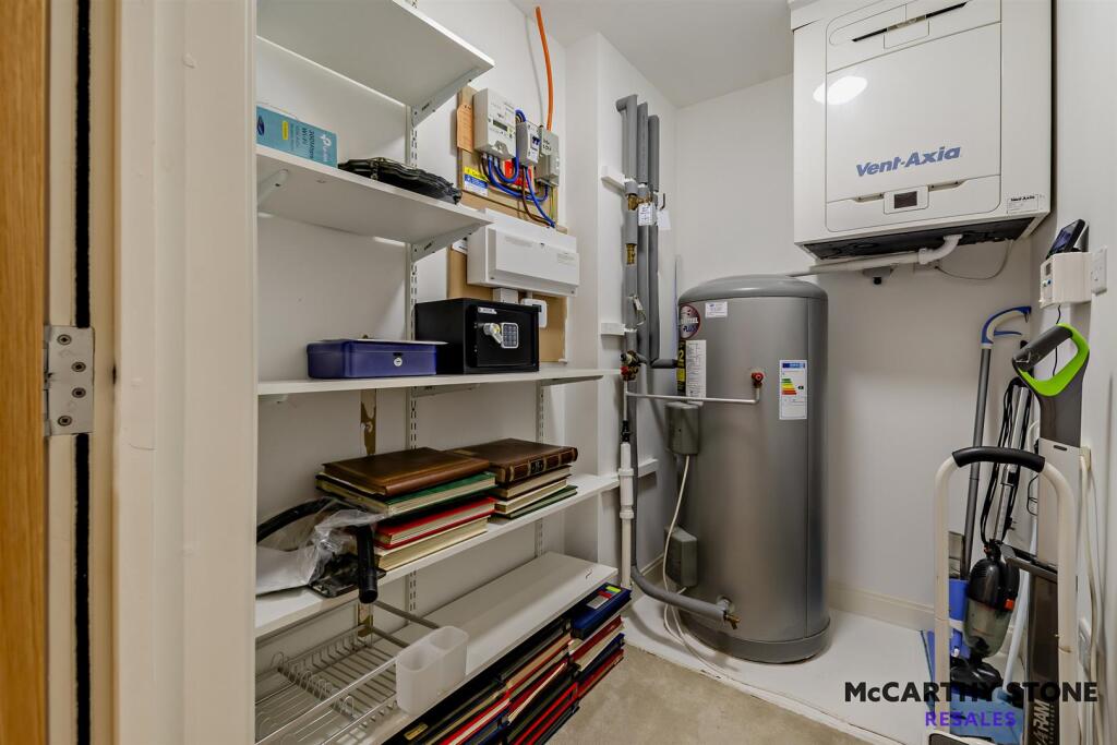 8629198-interior15-800.jpg