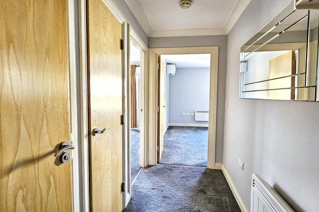Hallway (Portal Size).jpg