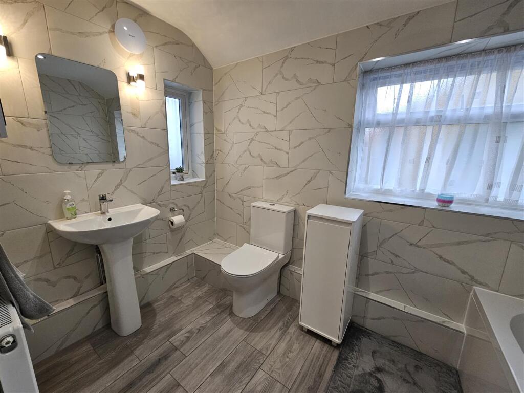 Newport Road, Aldershot