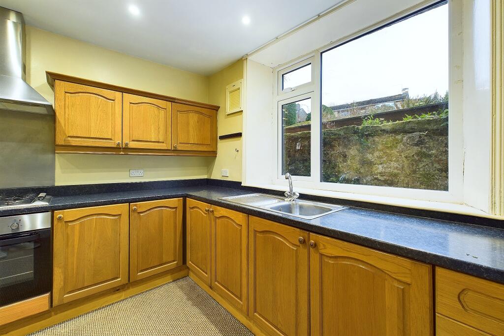 CAM04201G0-PR0030-STILL016