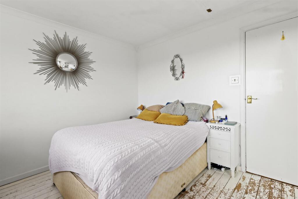 bedroom one #3.jpg