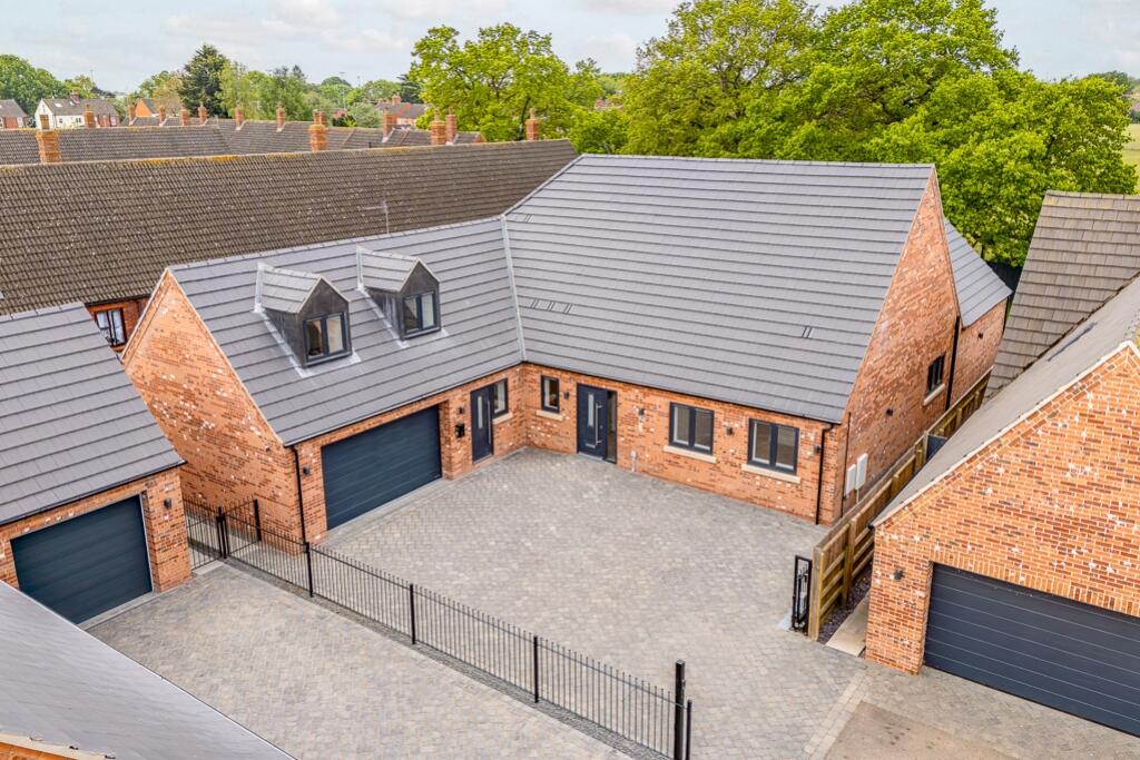 6 Bowlers Court (North Hykeham)-1