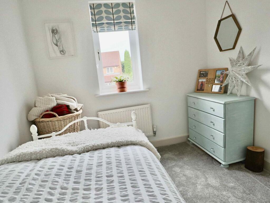 Bedroom 4 (front)