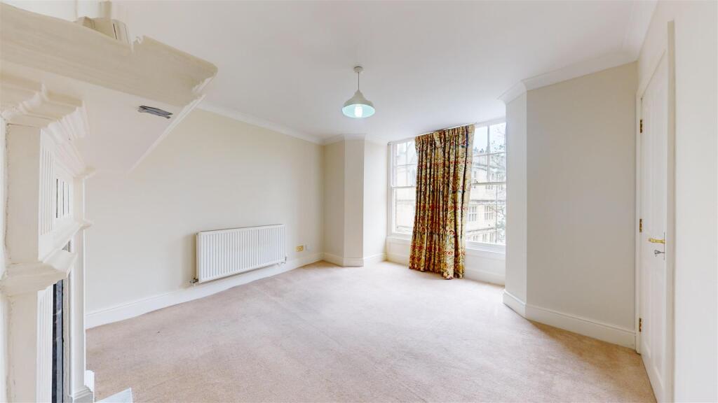 School Gardens 2, Flat 2 Living Room 1.jpg