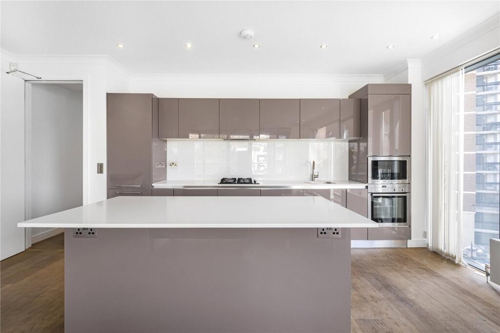 Kitchen/Reception