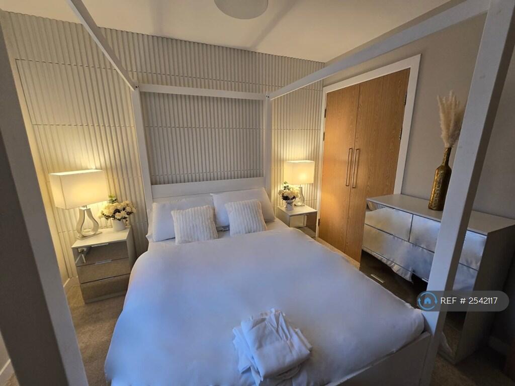 4 Poster 2nd Floor Bedroom Double 