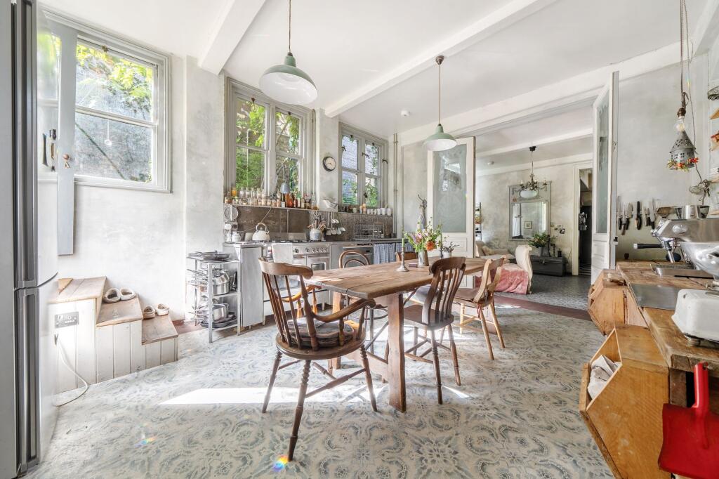 Kitchen (2)