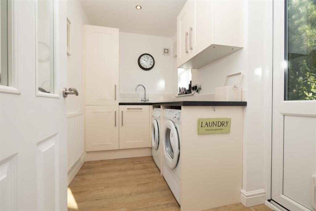 42 Highfields Close, Ashby