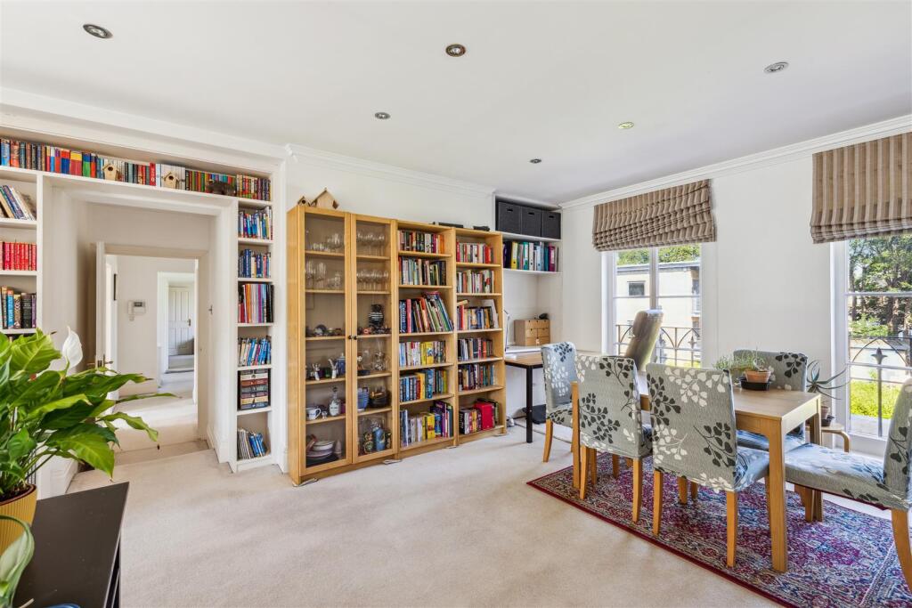 Oakbrook, W6 - FOR SALE