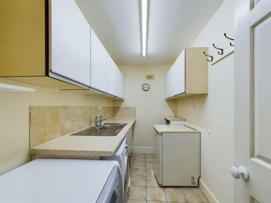 Utility Room.jpg