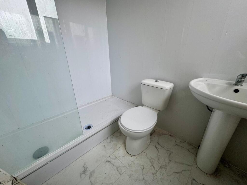 0e329209-4810-4802-acd8-d68b870e591b