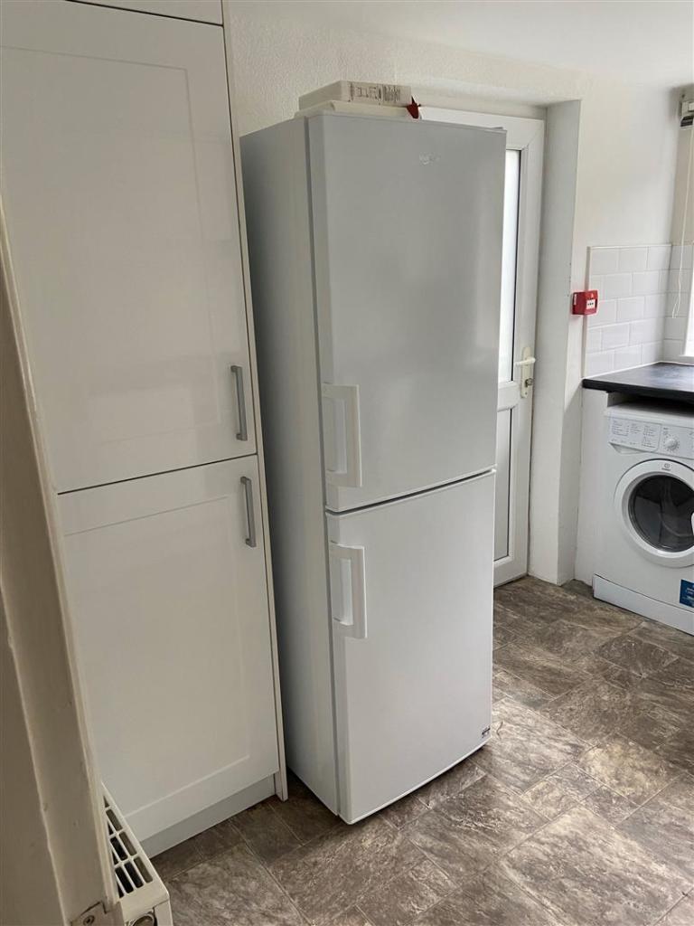 Kitchen 1.1.JPG