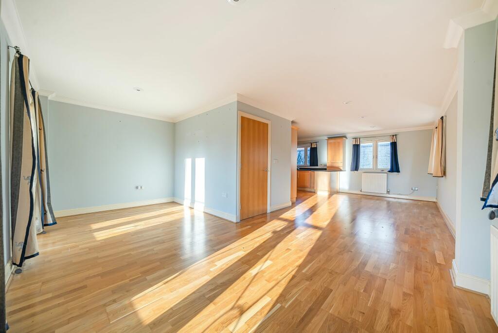 Kitchen/Dining/Living Room (3)