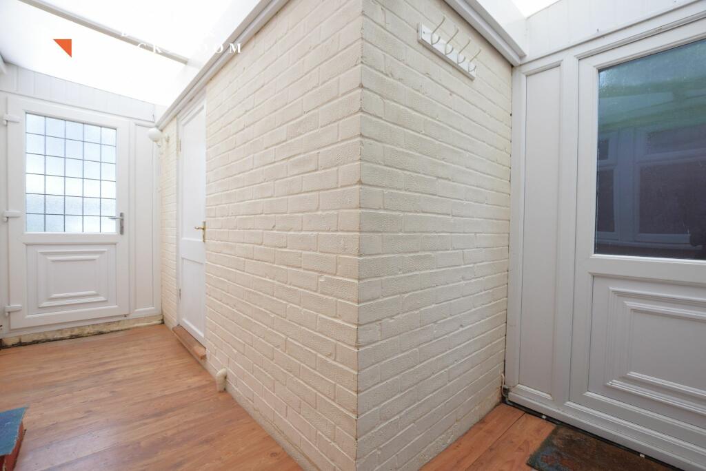 ENTRANCE PORCH