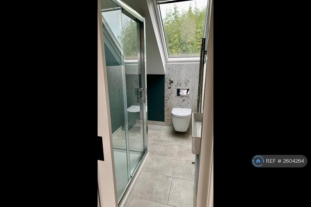 Ensuite Shower Room