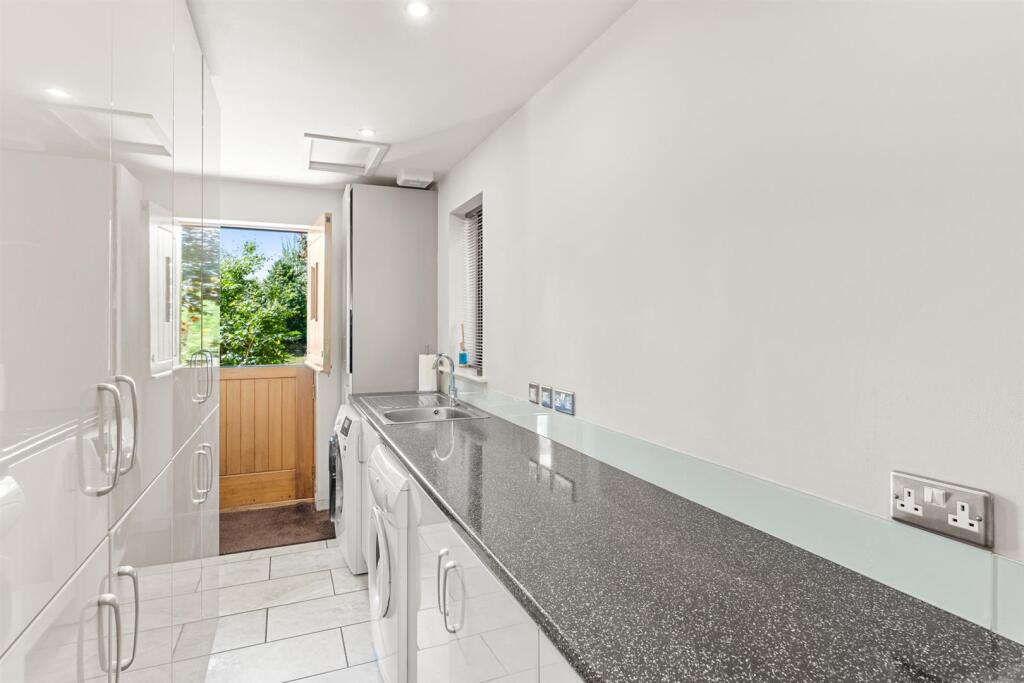 LarchHouse-040.jpg