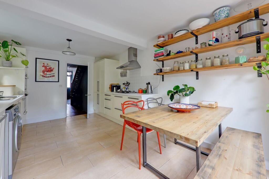 08-84e9JHPropWorld - 18 Hillmore Grove - 22-medium