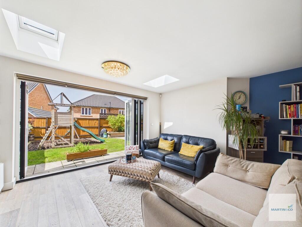 CAM03394G0-PR0333...