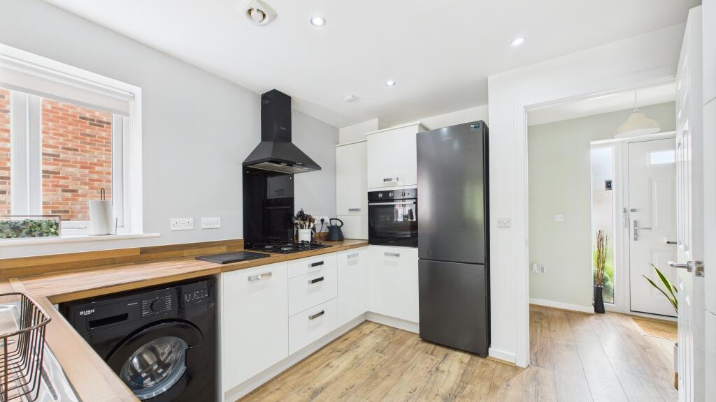 Kitchen (2)